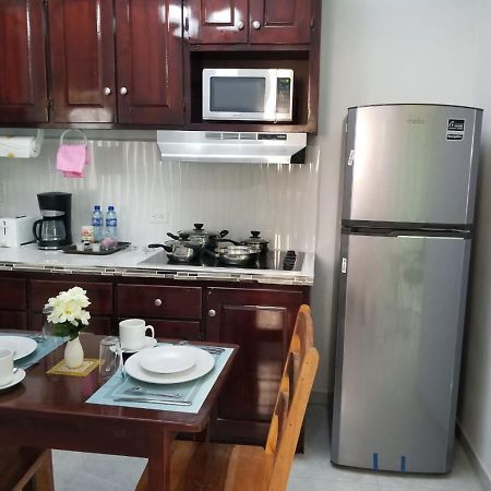 Royal View Apartment Plus Belize City Eksteriør billede