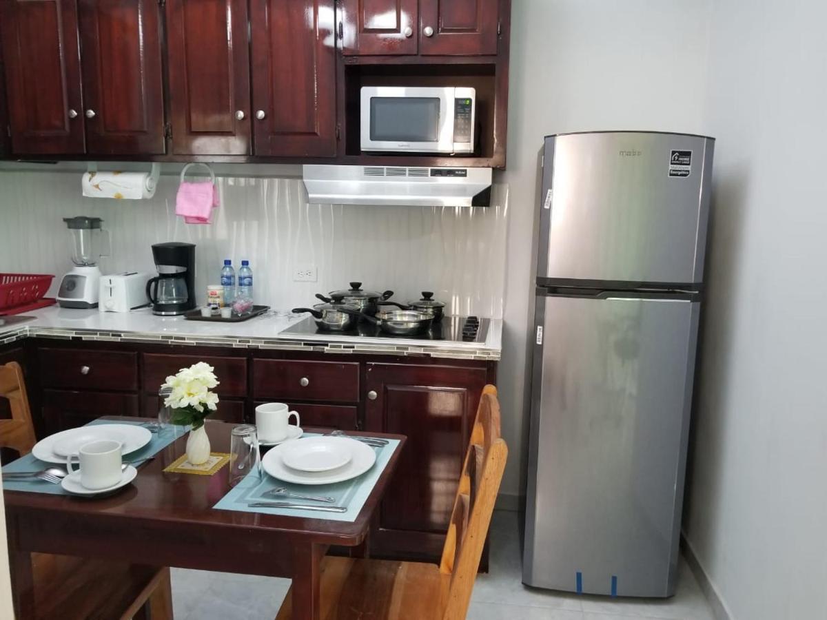 Royal View Apartment Plus Belize City Eksteriør billede